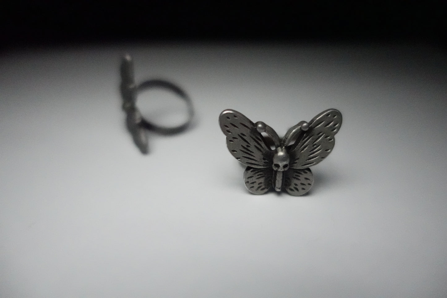 Skull butterfly ring