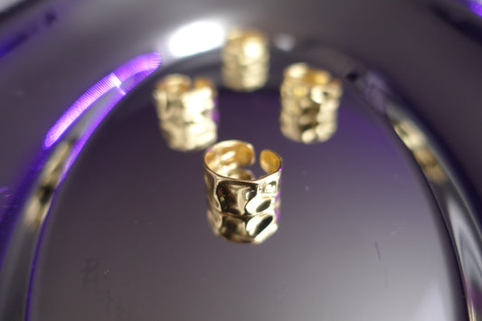 Liquid Alloy Ring