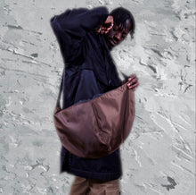 Load image into Gallery viewer, Soho Bag ( Brown )
