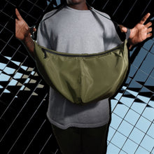 Load image into Gallery viewer, Soho Bag ( Green )
