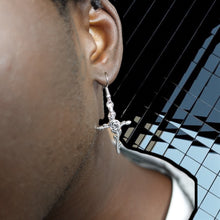 Load image into Gallery viewer, Love earring
